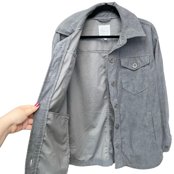 Avec Les Filles Classic Corduroy Shacket Gray Button Down Women’s Shirt Jacket - Picture 6 of 11
